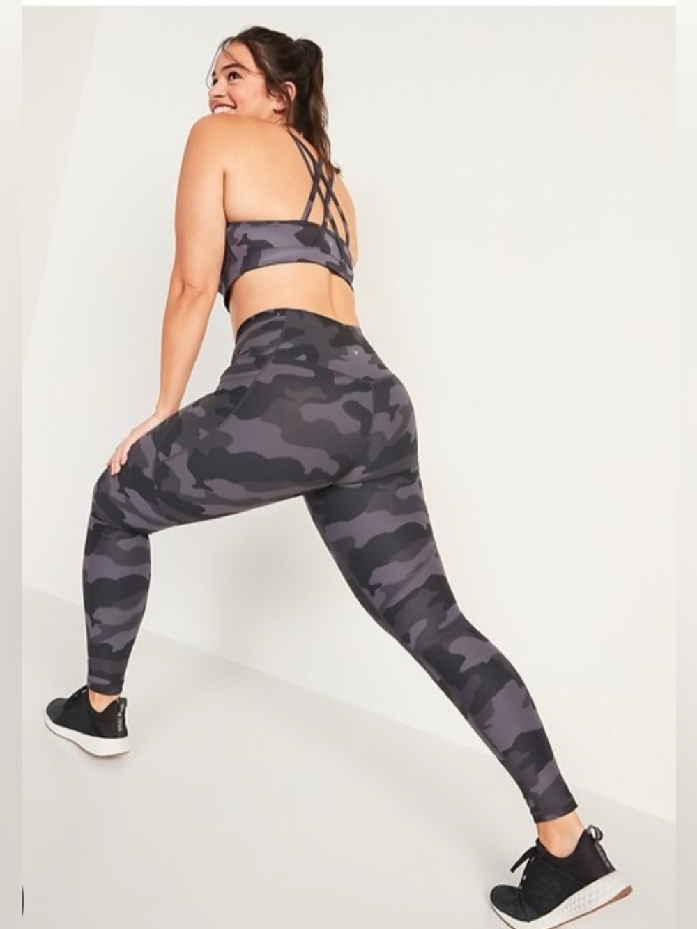 Old Navy Powersoft High-Rise Camo Leggings Large with Side Pockets